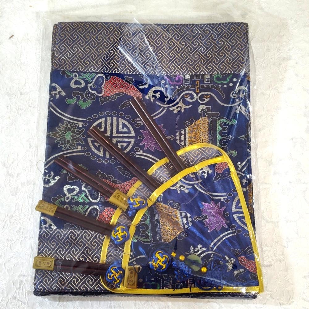 Asian Chopsticks and Dinner Placemats Setting for 5